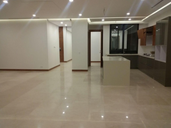 اجاره و رهن ویلا زعفرانیه 750  متر لاکچری