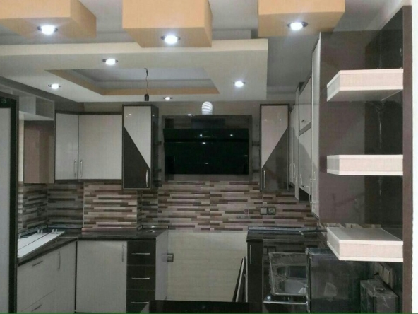 اجاره و رهن ویلا الهیه 700  متر اکازيون