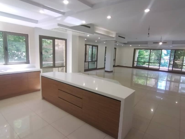 اجاره و رهن آپارتمان فرشته 280  متر شیک