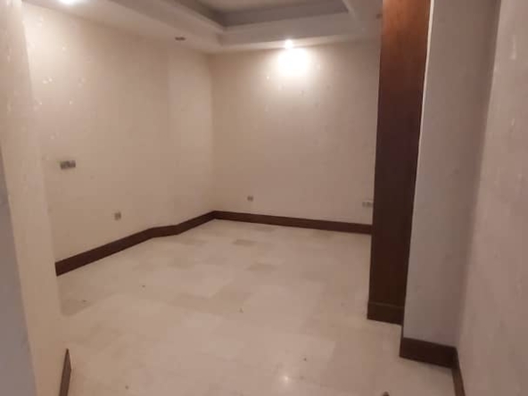 اجاره و رهن آپارتمان محمودیه 200 متر شیک