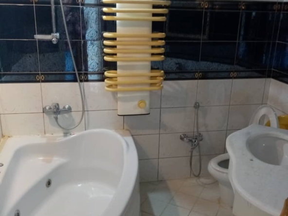 اجاره و رهن آپارتمان باغ فردوس 200 متر شیک