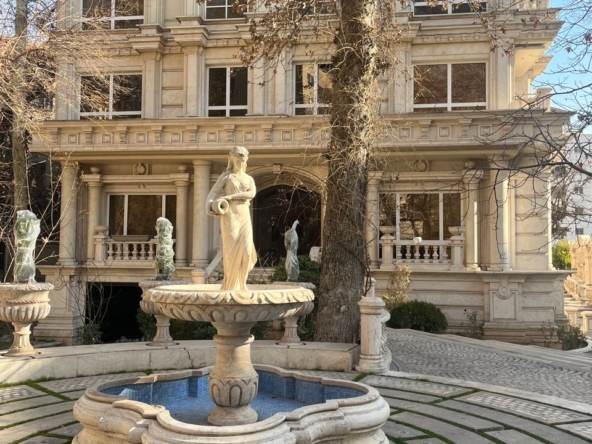 فروش واحد 375 متری در باغ فردوس | کد 130