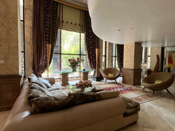 اجاره واحد 260 متری برج در زعفرانیه | کد 164