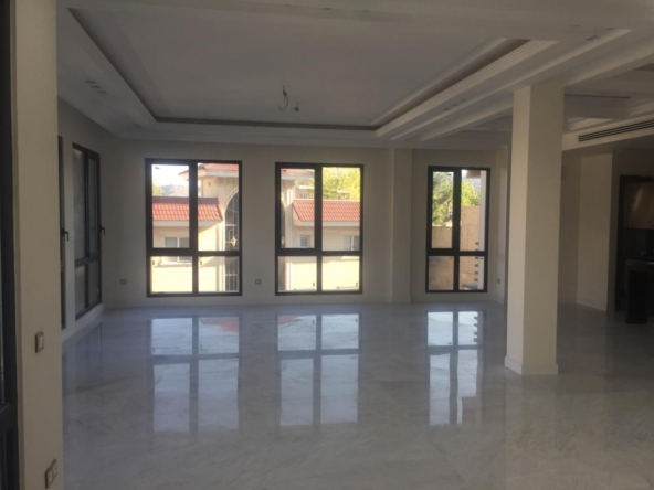 اجاره واحد 300 متری در لواسان | کد 163