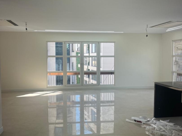 فروش واحد 165 متری در زعفرانیه | کد 194